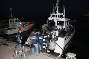 Soccorsi 32 migranti a largo di Capo Rizzuto (3)