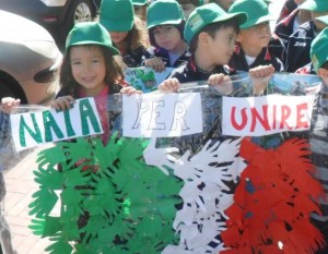 Baby festeggiano l'Unita' d'Italia (1)