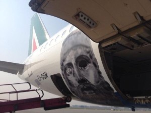 Bronzi di Riace su aerei Alitalia