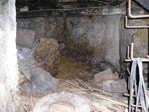 Grotta in una abitazione in zona Falcone