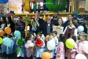 Ministro Lanzetta in visita alla Baby Kinder Park