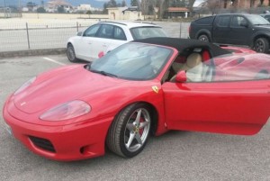 Ferrari sequestrata