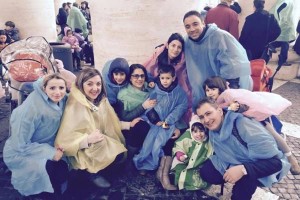 Alcuni genitori con i baby in Vaticano