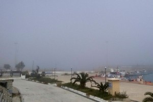 Nebbia marittima porto di Cirò Marina