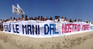 protesta M5s a protezione del mare