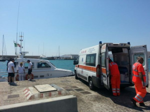 Guardia costiera_ambulanza