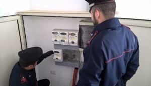 Carabinieri allaccio abusivo e furto di energia, un arresto e quattro denunce