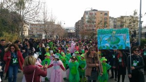 Corigliano, Carnevale 2017- celebrato il funerale al cassonetto9