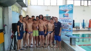 Sessanta studenti a scuola di nuoto dai Nuotatorikrotonesi