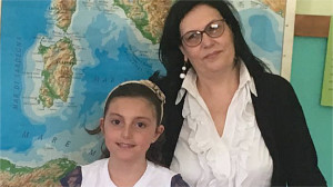 La bambina più piccola della Scuola Ferrari di Cirò Marina si licenzia con ottimi voti