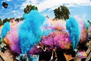 Il lungomare di Crotone si colora con l’Holy Festival (1)