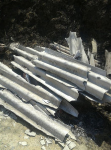 Rinvenute dalla Polizia Ambientale lastre di cemento-amianto (eternit) in zona Saverona a Cirò Marina1