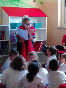 Inaugurata giornata a Strongoli il villaggio dei libri della maestra Teresa (1)