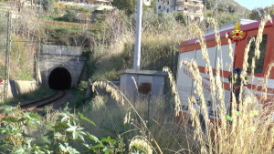 Incidente ferroviario nel cosentino, deraglia treno tra Cosenza e Paola (1)