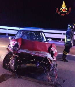 Incidente stradale sulla SS106 a Catanzaro, tre feriti (2)