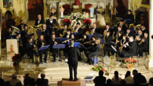Partecipazione ed entusiasmo al Concerto di Natale della Banda Musicale Isola-Cutro