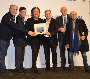 Sanremo 2018 A Ron il “Premio della Critica Mia Martini” realizzato da Affidato (2)
