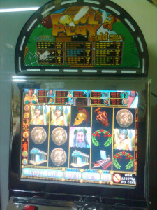 Slot machines irregolari in un Bar, sequestrate dalla Finanza e multa per 60 mila euro3