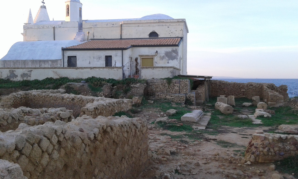 Salviamo la chiesetta del santuario della