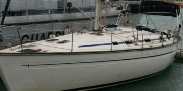 Sbarcati 45 immigrati su barca a vela, arrestato scafista