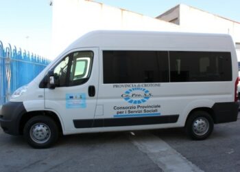 Servizi sociali, 4 nuovi pulmini al Consorzio Provinciale