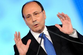 Schifani a Cosenza per il convegno “Unioni di Comuni”