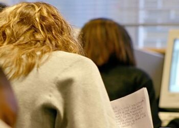 Borse di studio, la Regione Calabria insensibile ai bisogni delle famiglie