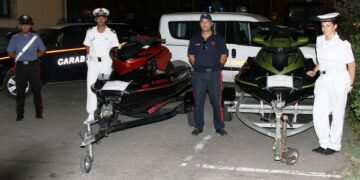 Sequestrati due acquascooter, incastrati dai video