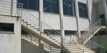 Palazzetto dello sport ancora nelle mire dei vandali