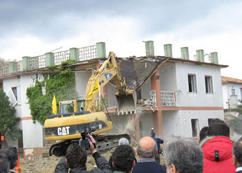 Legalità, proseguono demolizioni a Zolfara