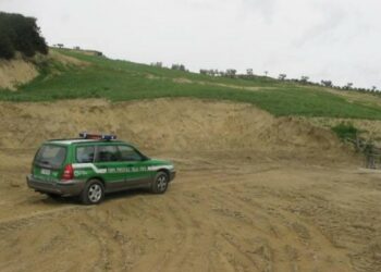 Sequestrata cava abusiva nei pressi del fiume Neto