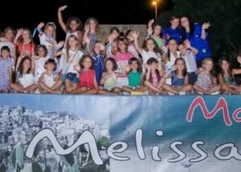 Miss Bandierina Blu a Torre Melissa
