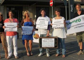 Rivogliamo l’Intercity Milano-Crotone, pendolari in agitazione