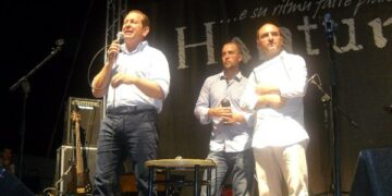 ‘Rossi di notte’, serata dedicata al vino e alla musica