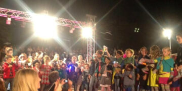 Baby modelli sul lungomare di Crotone