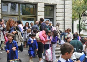Nuovo anno scolastico, messaggio d’augurio da Zurlo e Lentini