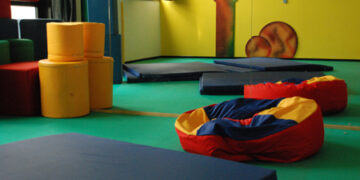 Aumenti per mense e trasporto scolastico a Cutro