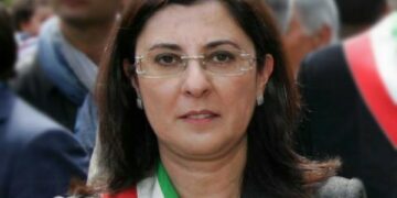 Girasole al PD, il partito c’è e finalmente si fa sentire