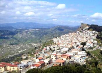 Comune sospende pagamento tassa rifiuti 2011