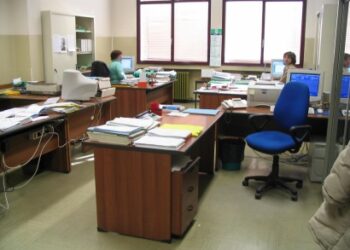 Riapertura scuole, impossibile lavorare senza 3.900 precari ATA