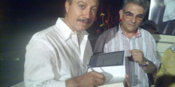 Ciro’ plaude a Carmine Abate