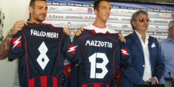 Crotone calcio, presentati gli ultimi arrivi in casa rossoblù