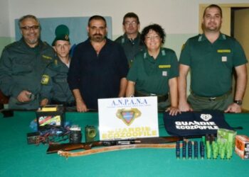 Anpana sequestra richiami illegali e armi