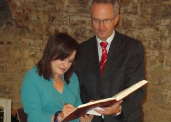 Reading letterario di Assunta Scorpiniti in Germania