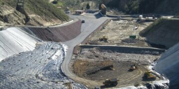 Al collasso il sistema dei rifiuti calabrese