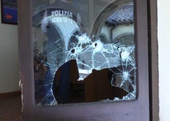 Furto documenti nel comune di Paola