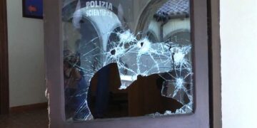 Furto documenti nel comune di Paola