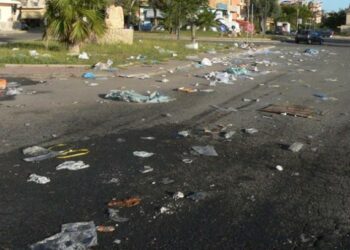 Fiera Madonna del Rosario, lungomare ridotto a pattumiera