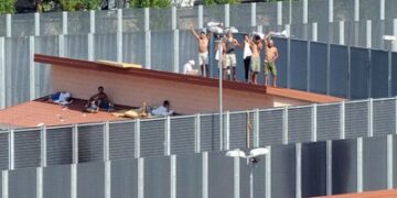 Arrestati tre cittadini extracomunitari