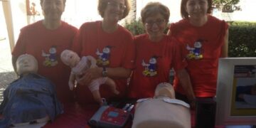 ‘Una manovra per la vita’ in piazza a Crotone